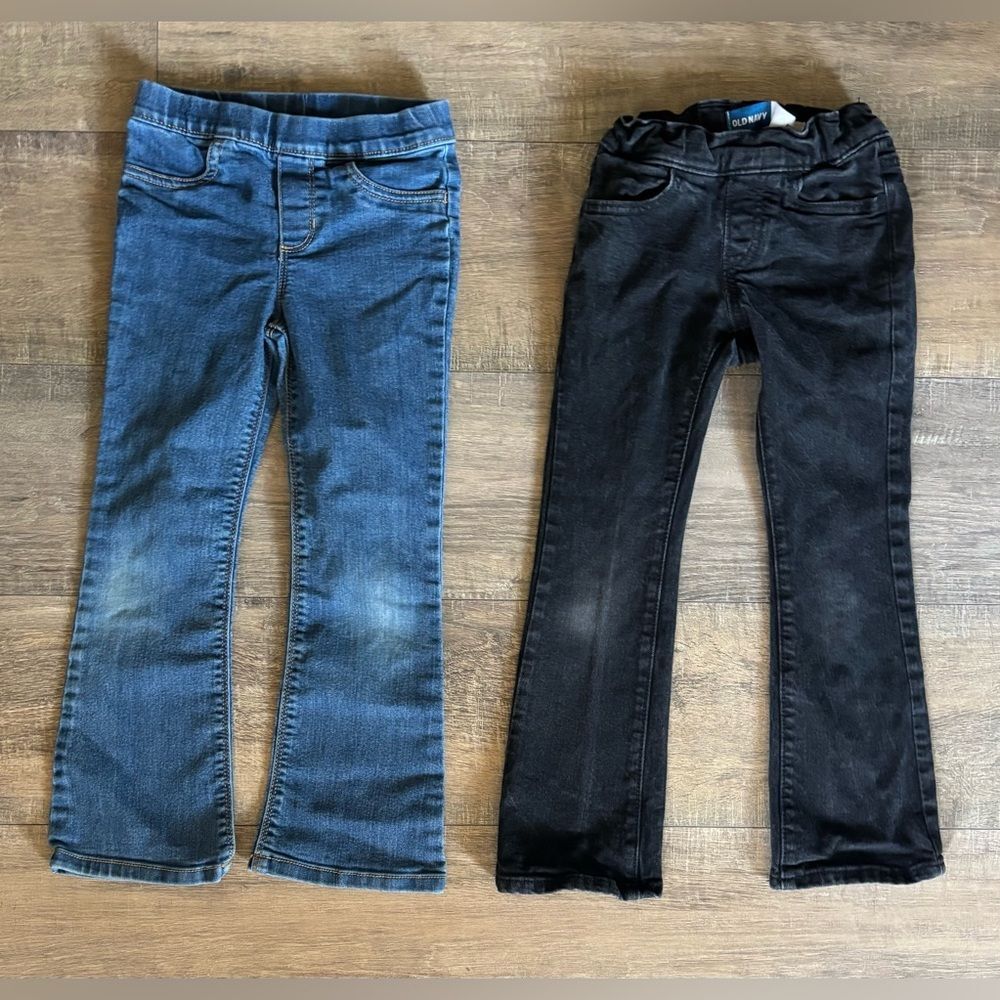 Girl’s size 6 lot of bootcut jeans, back and blue, Old Navy and carters - Picture 11 of 11